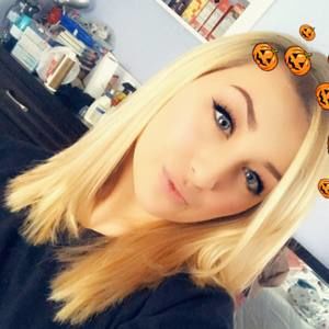 Meet your Posher, Holly